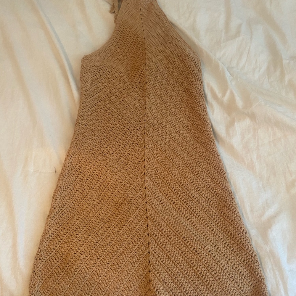 Lovers + Friends Camel Knit dress

please message before buying !!